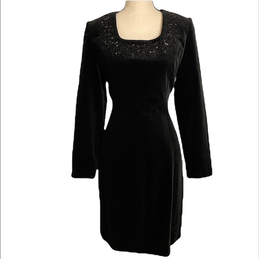 Vintage Laura Ashley Black Velvet Beaded Square Neckline Long Sleeve Dress Sz 12